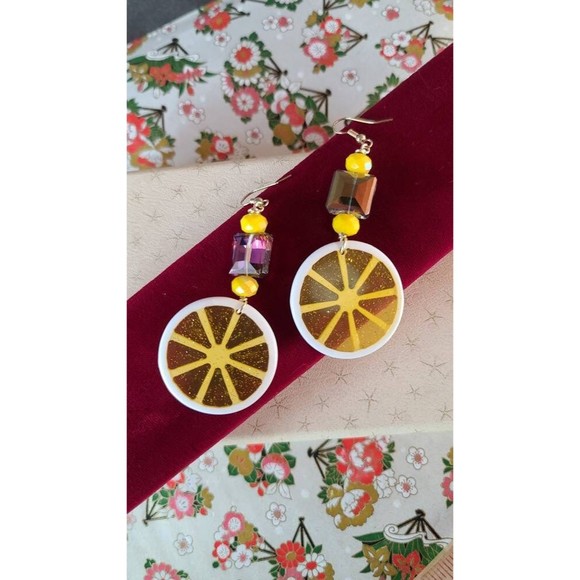 Lemon Slice Dangling Earrings - Picture 7 of 10